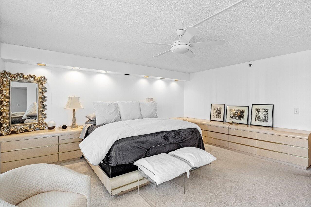 2427 Presidential Way 701 — photo 10