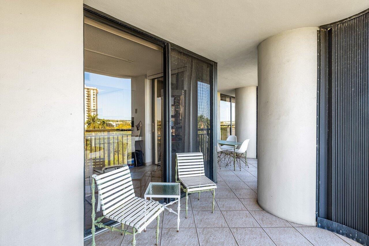 2427 Presidential Way 701, West Palm Beach, FL 33401 photo 13