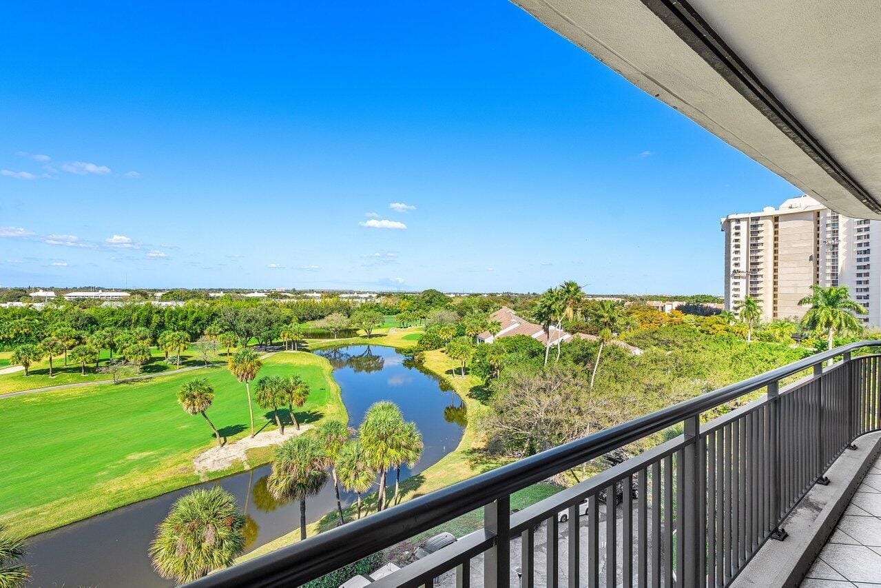 2427 Presidential Way 701, West Palm Beach, FL 33401 photo 16