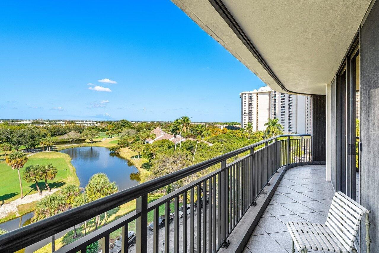 2427 Presidential Way 701, West Palm Beach, FL 33401 photo 17