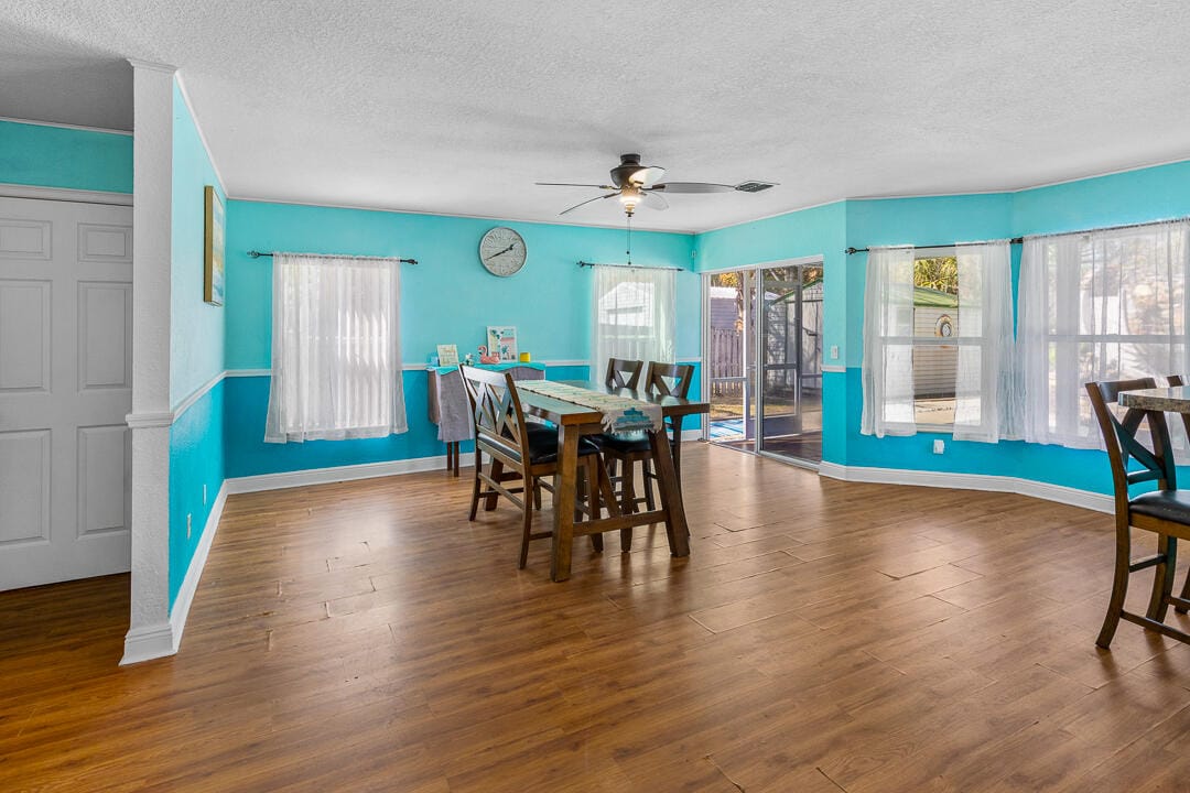 677 NW Marion Avenue — photo 7