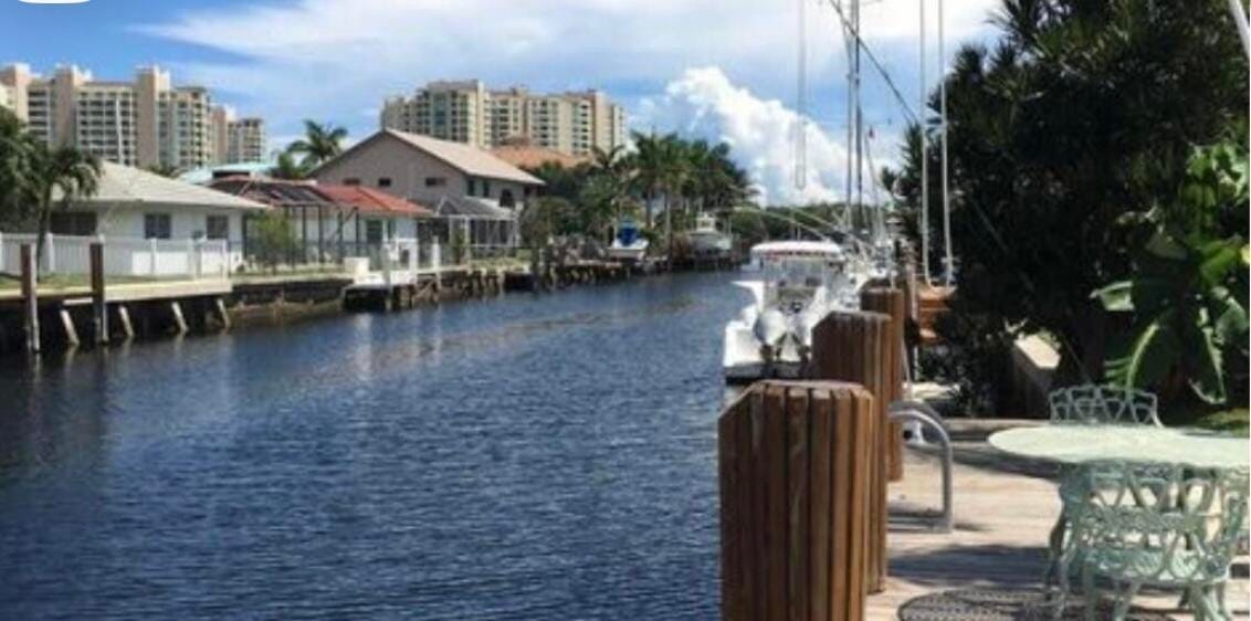 823 Forsyth Street, Boca Raton, FL 33487 photo 10