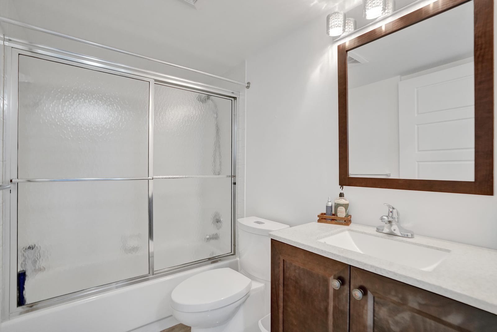 2334 S Cypress Bend Drive 907, Pompano Beach, FL 33069 photo 17