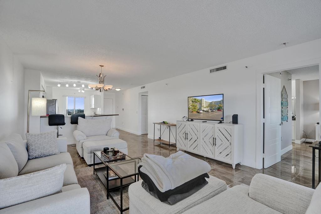 2334 S Cypress Bend Drive 907 — photo 3