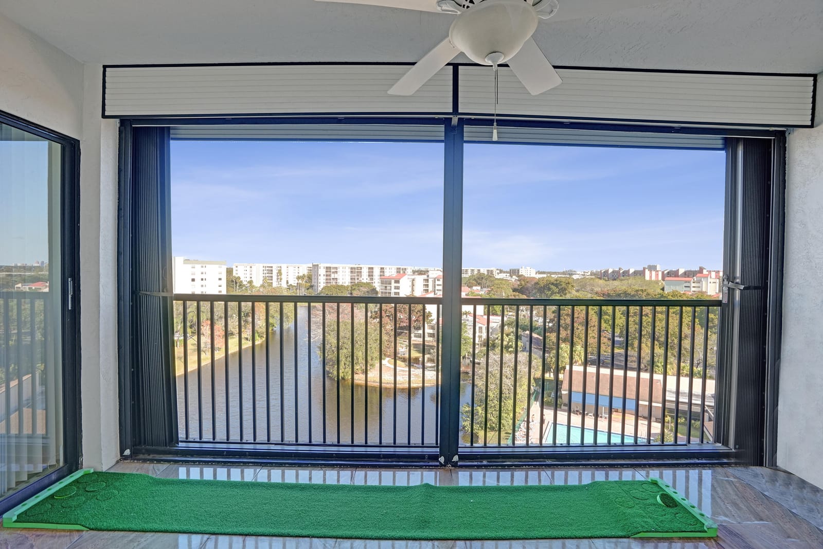 2334 S Cypress Bend Drive 907 — photo 5