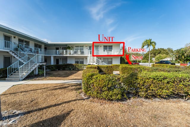 401 N J Street Apt 12, sold in Hovianna Apts Condo, Lake Worth Beach, FL