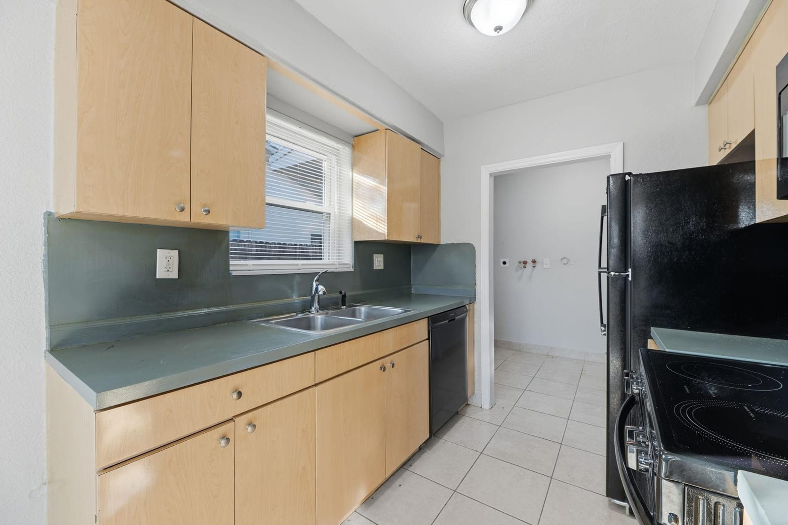 5649 SW 36th Court, West Park, FL 33023 photo 14