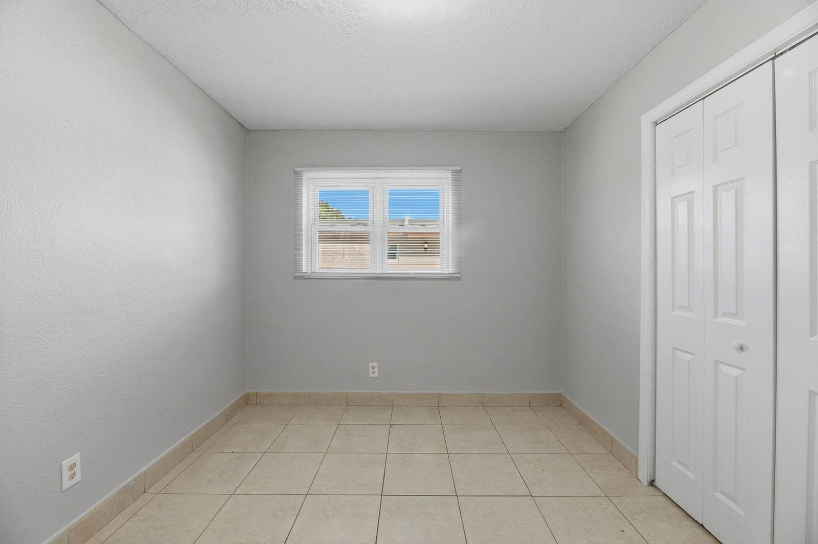 5649 SW 36th Court, West Park, FL 33023 photo 20