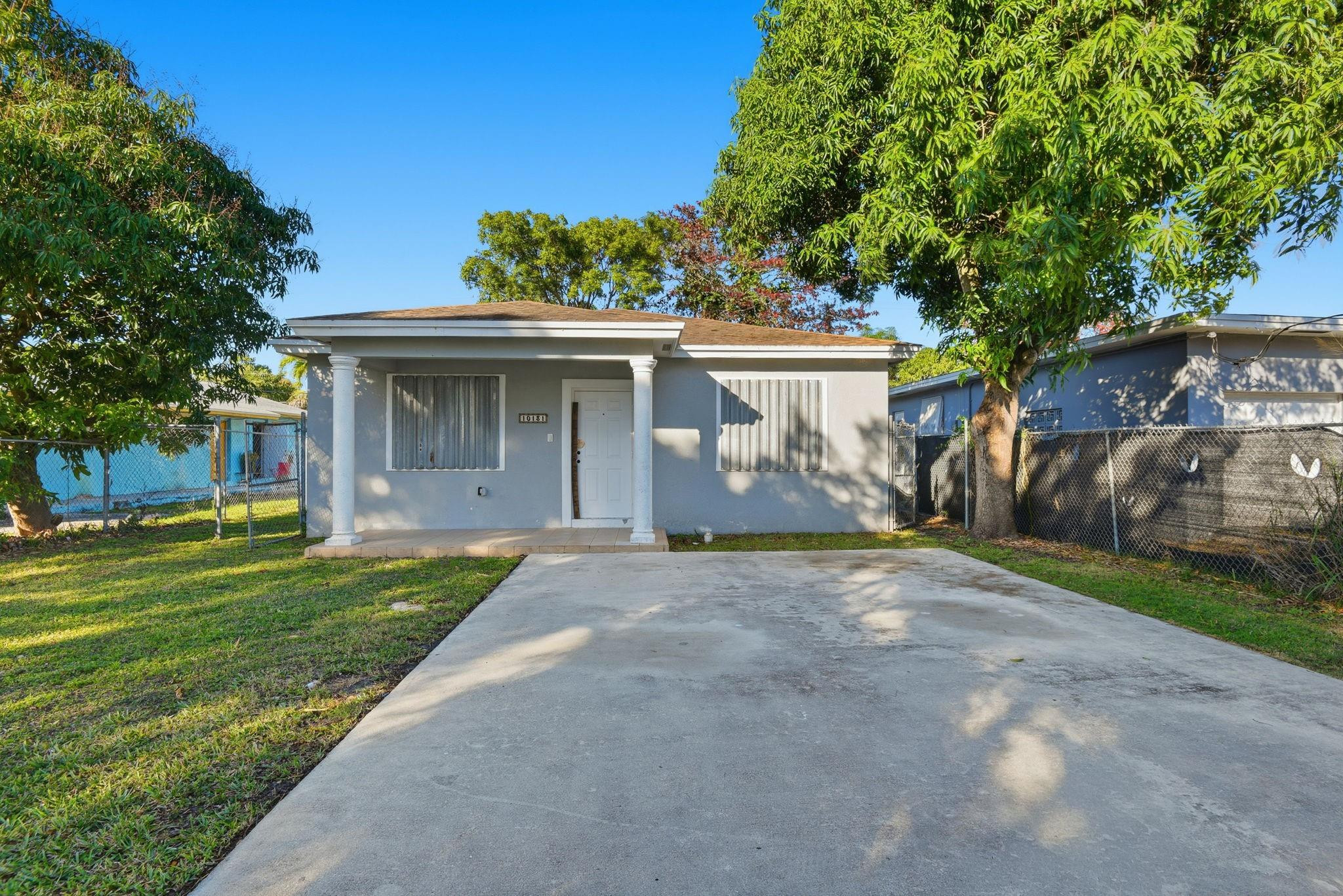 10131 W Indigo Street, Miami, FL 33157, Miami