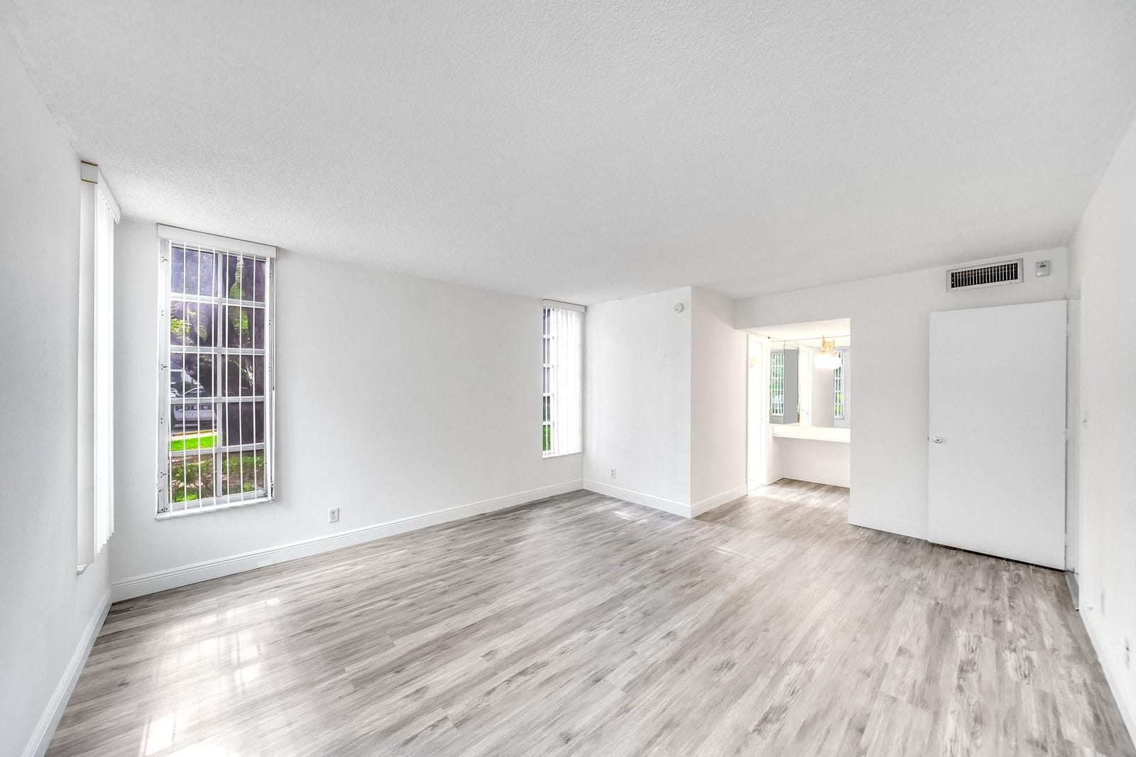 2601 S Course Drive 111, Pompano Beach, FL 33069 photo 3