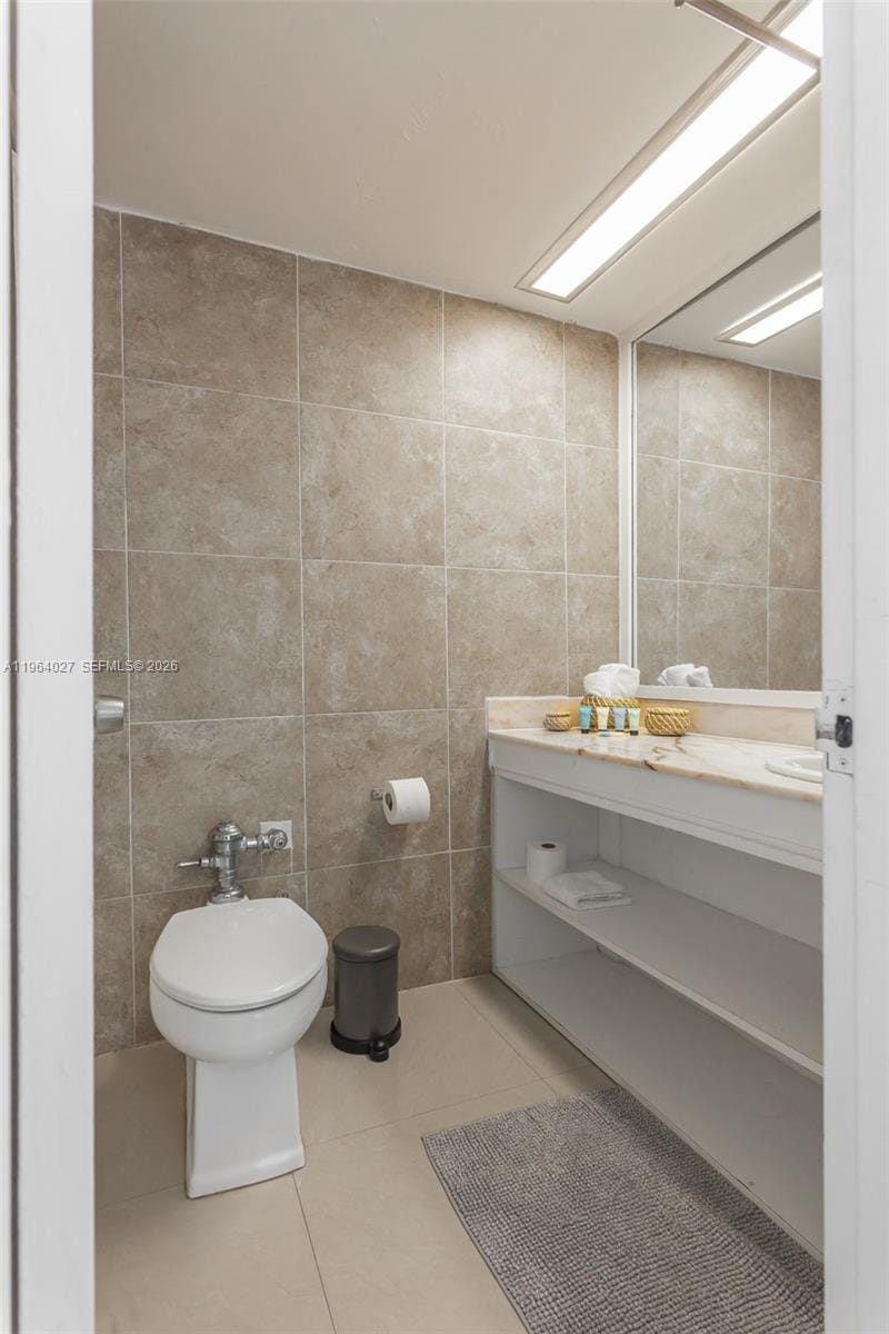 5445 Collins Avenue 1623, Miami Beach, FL 33140 photo 5
