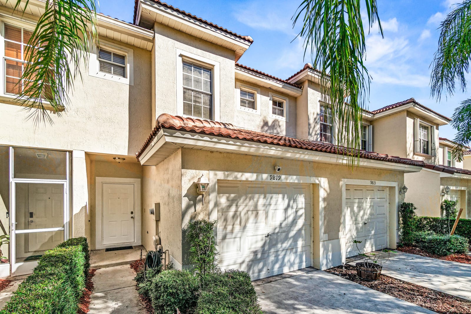 9819 Lago Drive, Boynton Beach, FL 33472 photo 2