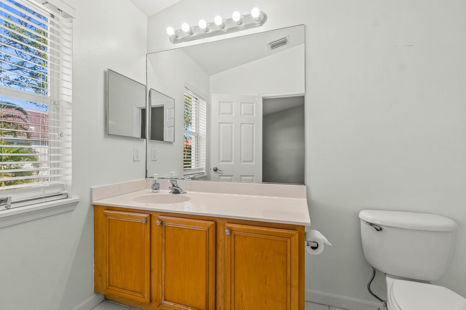 9819 Lago Drive, Boynton Beach, FL 33472 photo 17