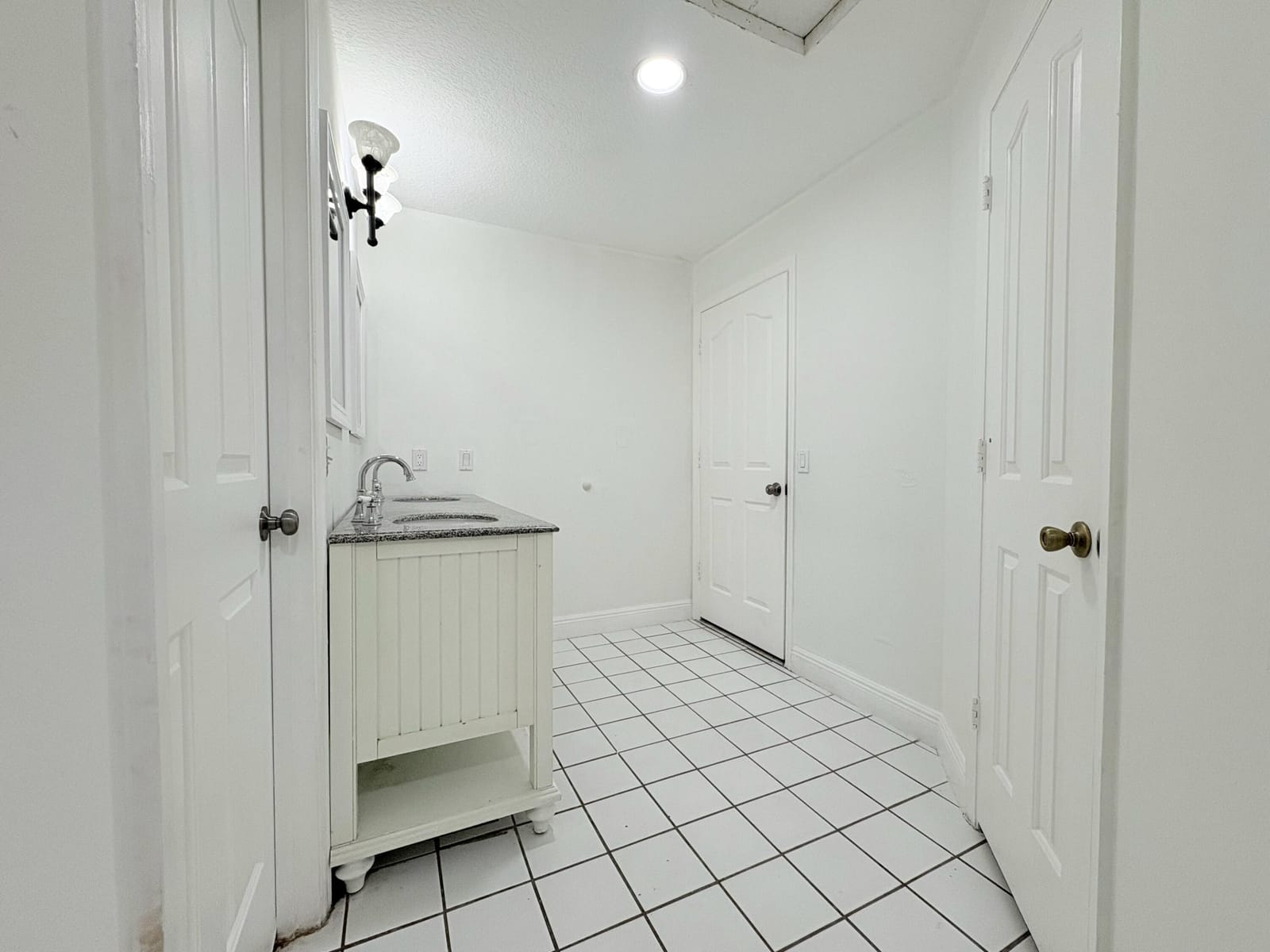 1107 Woodcrest Road W, West Palm Beach, FL 33417 photo 14