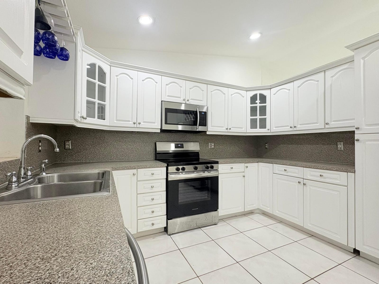 1107 Woodcrest Road W, West Palm Beach, FL 33417 photo 19