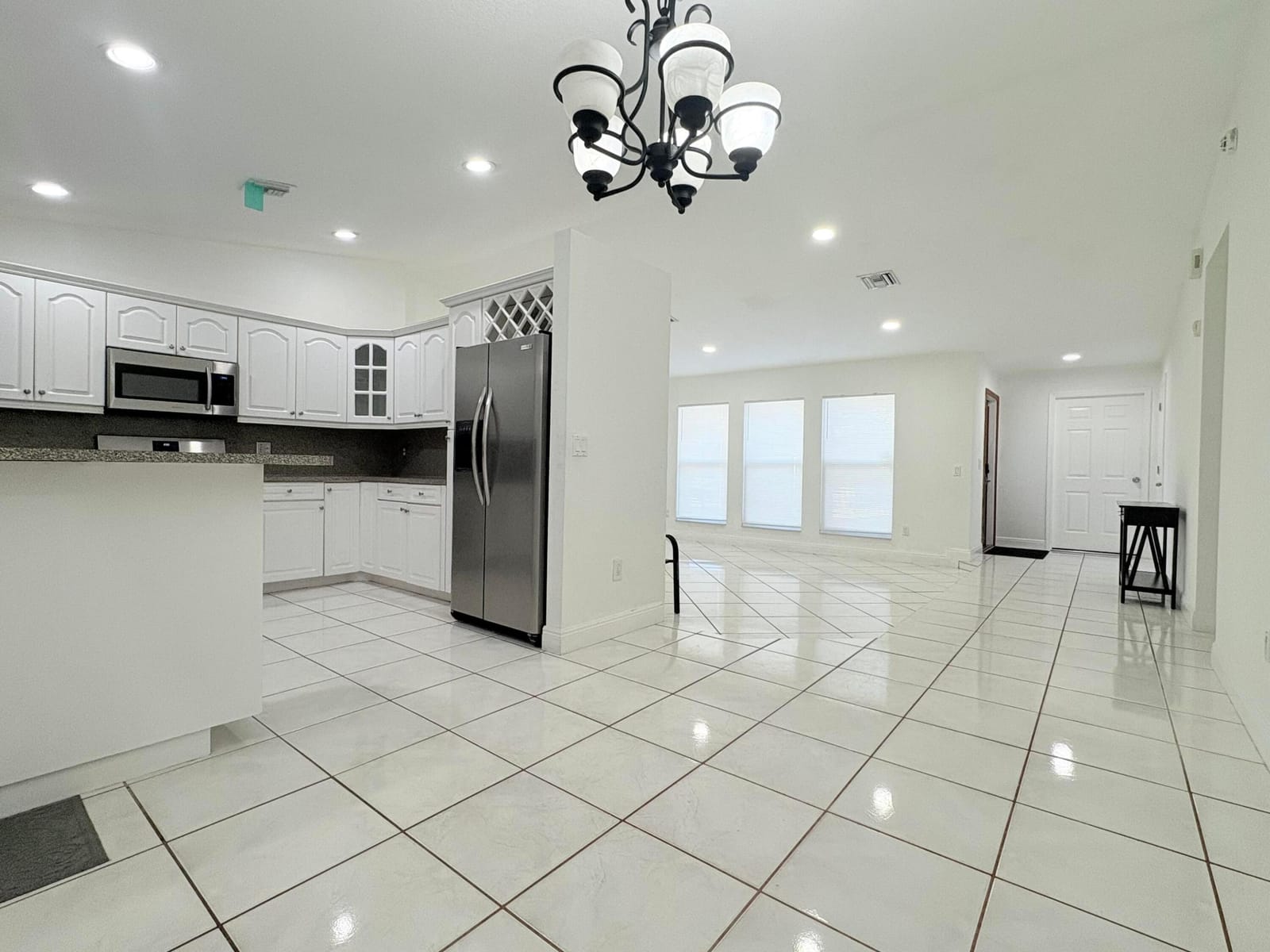 1107 Woodcrest Road W, West Palm Beach, FL 33417 photo 22