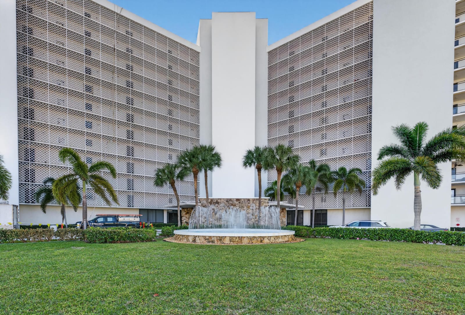 336 Golfview Road 704, North Palm Beach, FL 33408 photo 21