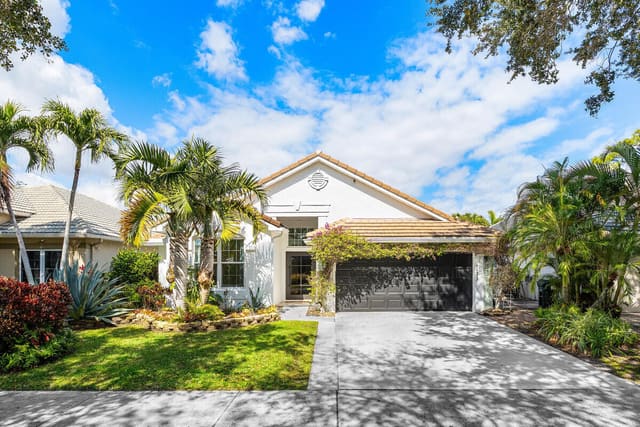 1123 Canoe Point, Delray Beach, FL 33444