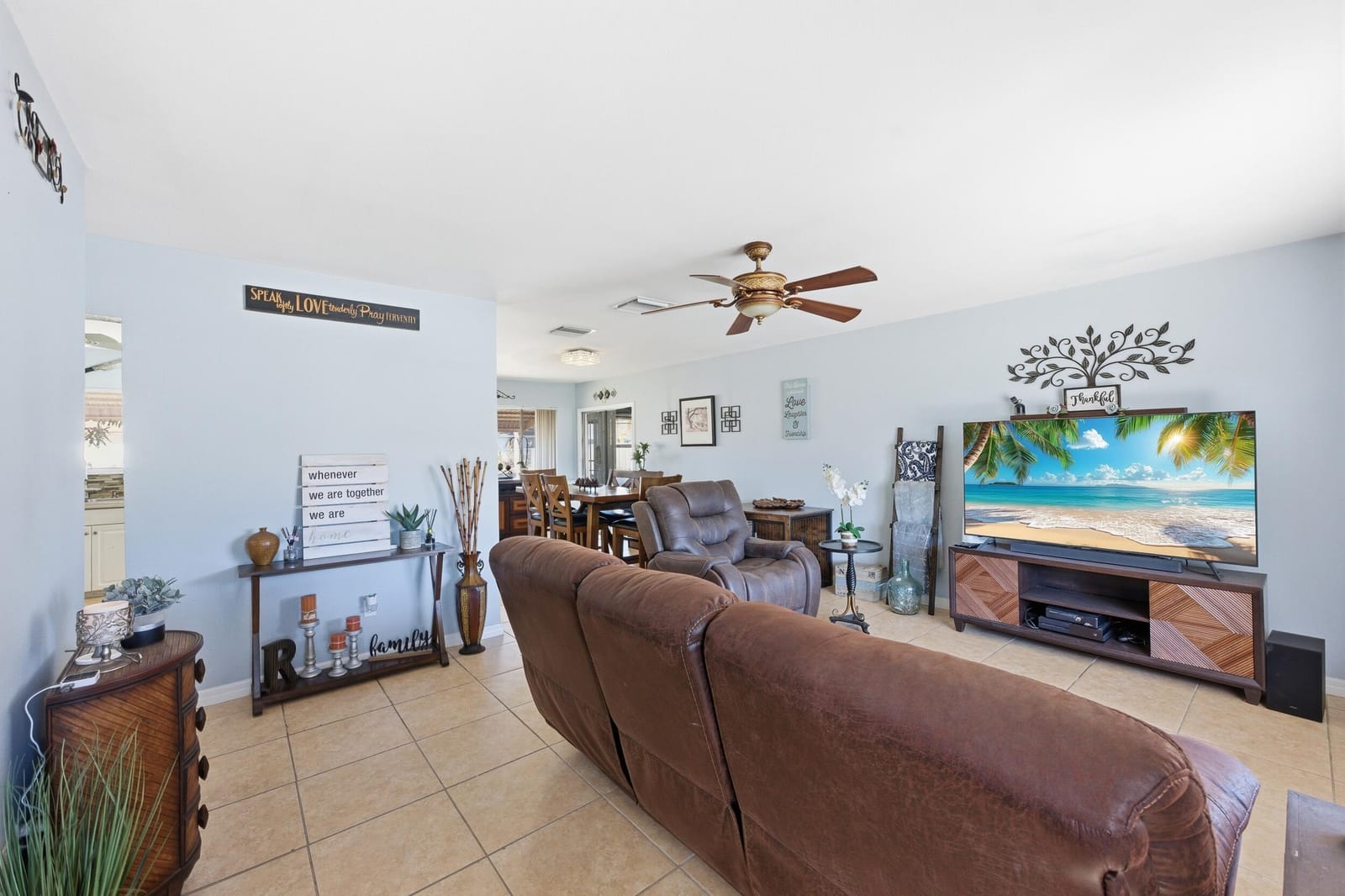 1802 SE Carvalho Street — photo 2