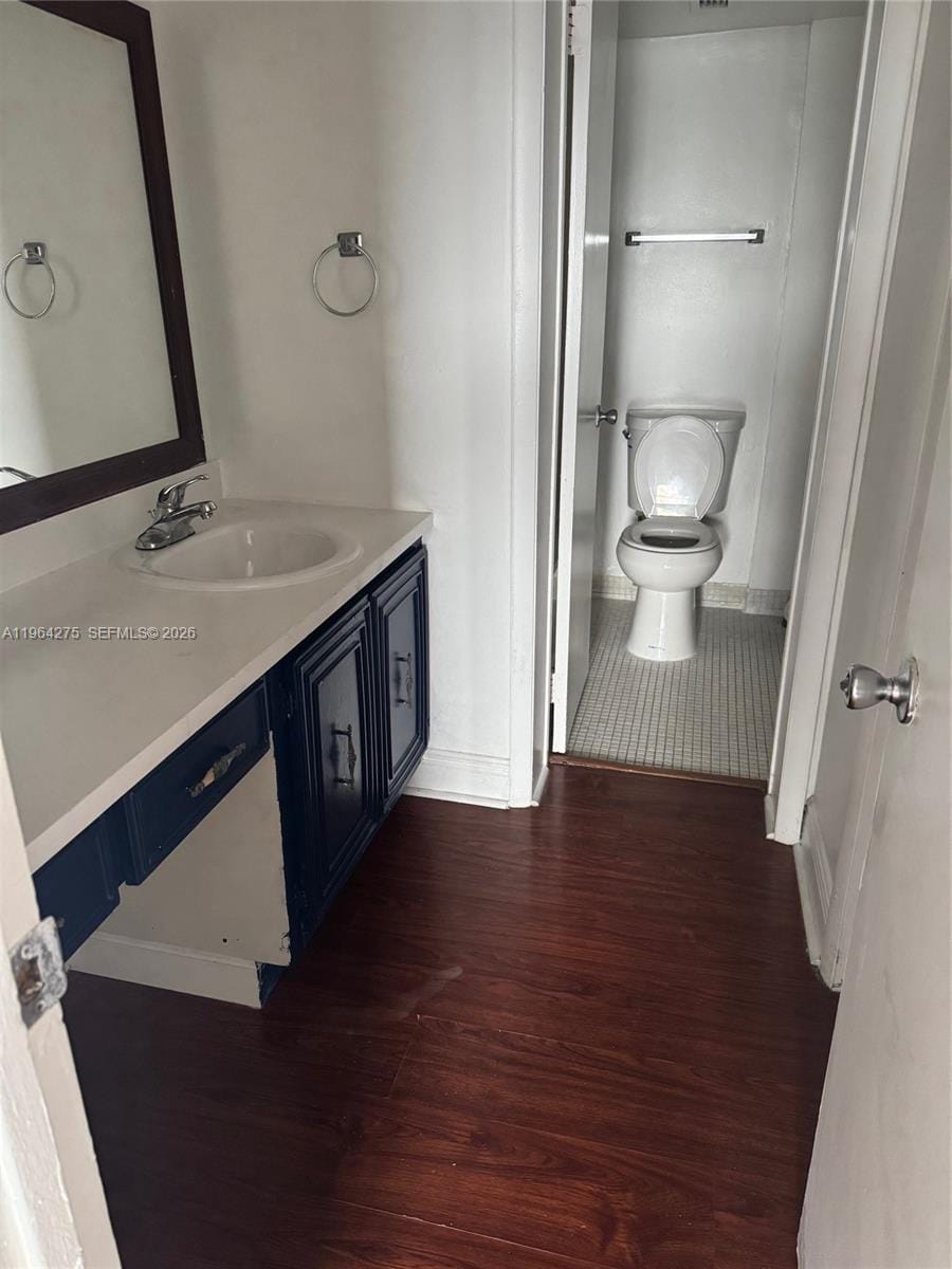496 NW 165th St Road D-614 — photo 5
