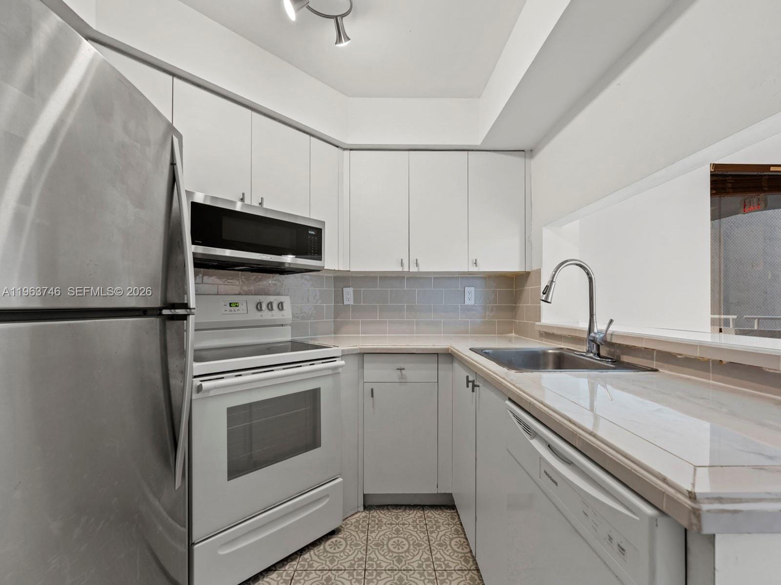 8365 SW 152nd Avenue C-310 — photo 11