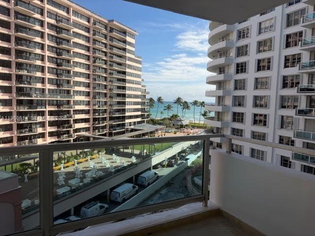5161 Collins Avenue 703, Miami Beach, FL 33140, Miami Beach
