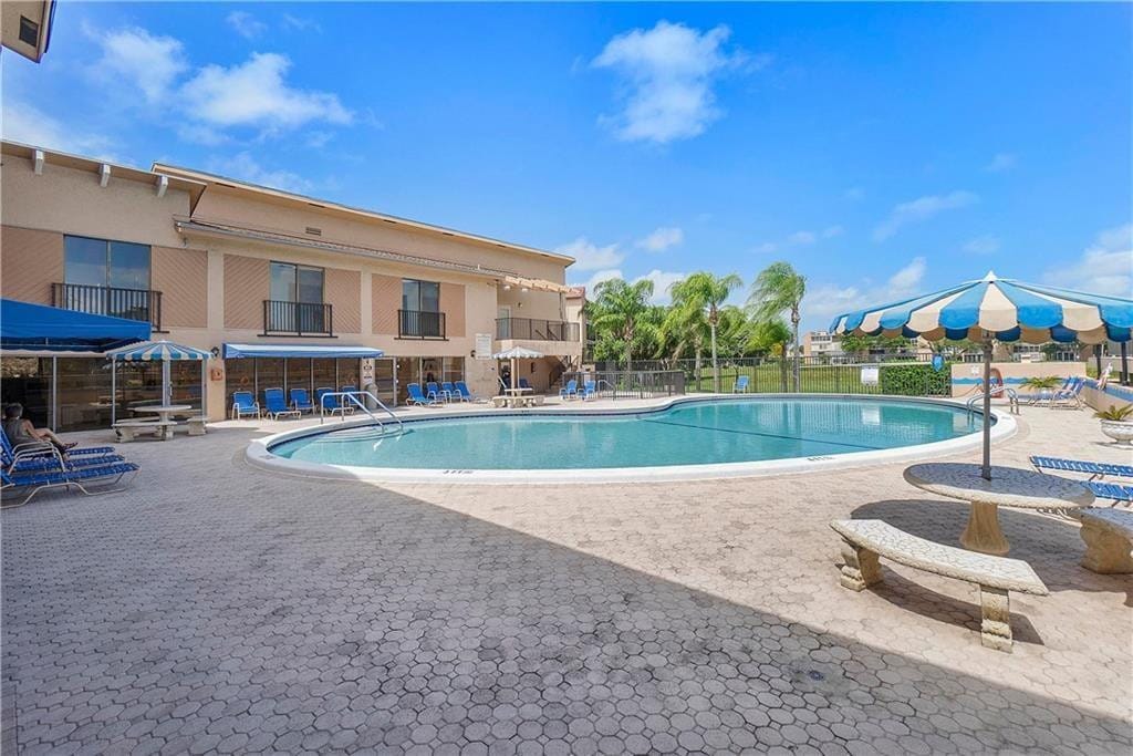7210 Lake Circle Drive 306, Margate, FL 33063 photo 16