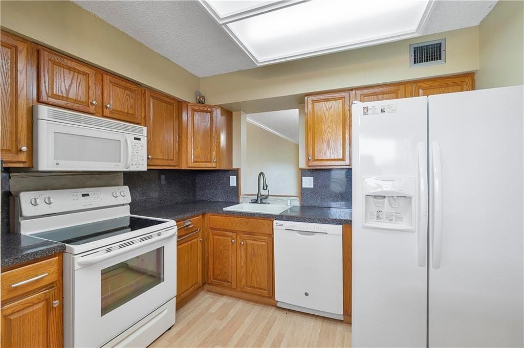 7210 Lake Circle Drive 306 — photo 9