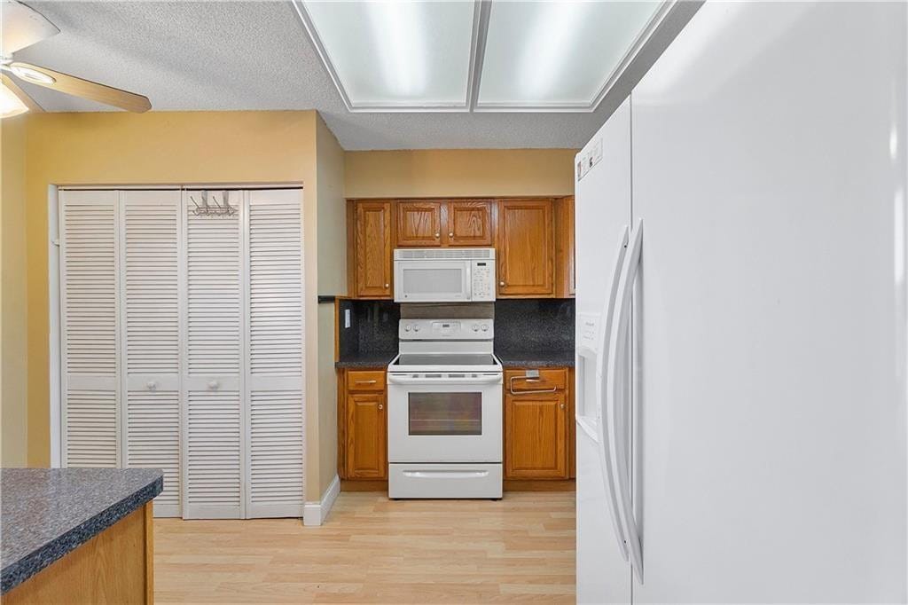 7210 Lake Circle Drive 306 — photo 10