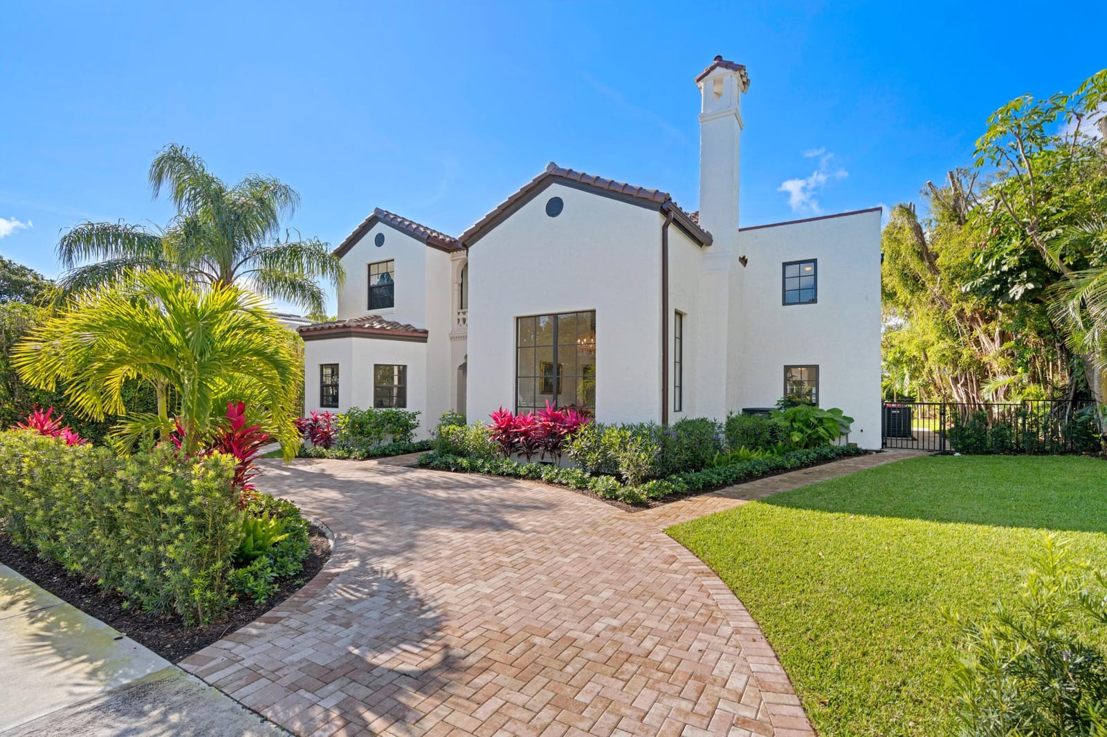206 Greymon Drive, West Palm Beach, FL 33405 photo 2