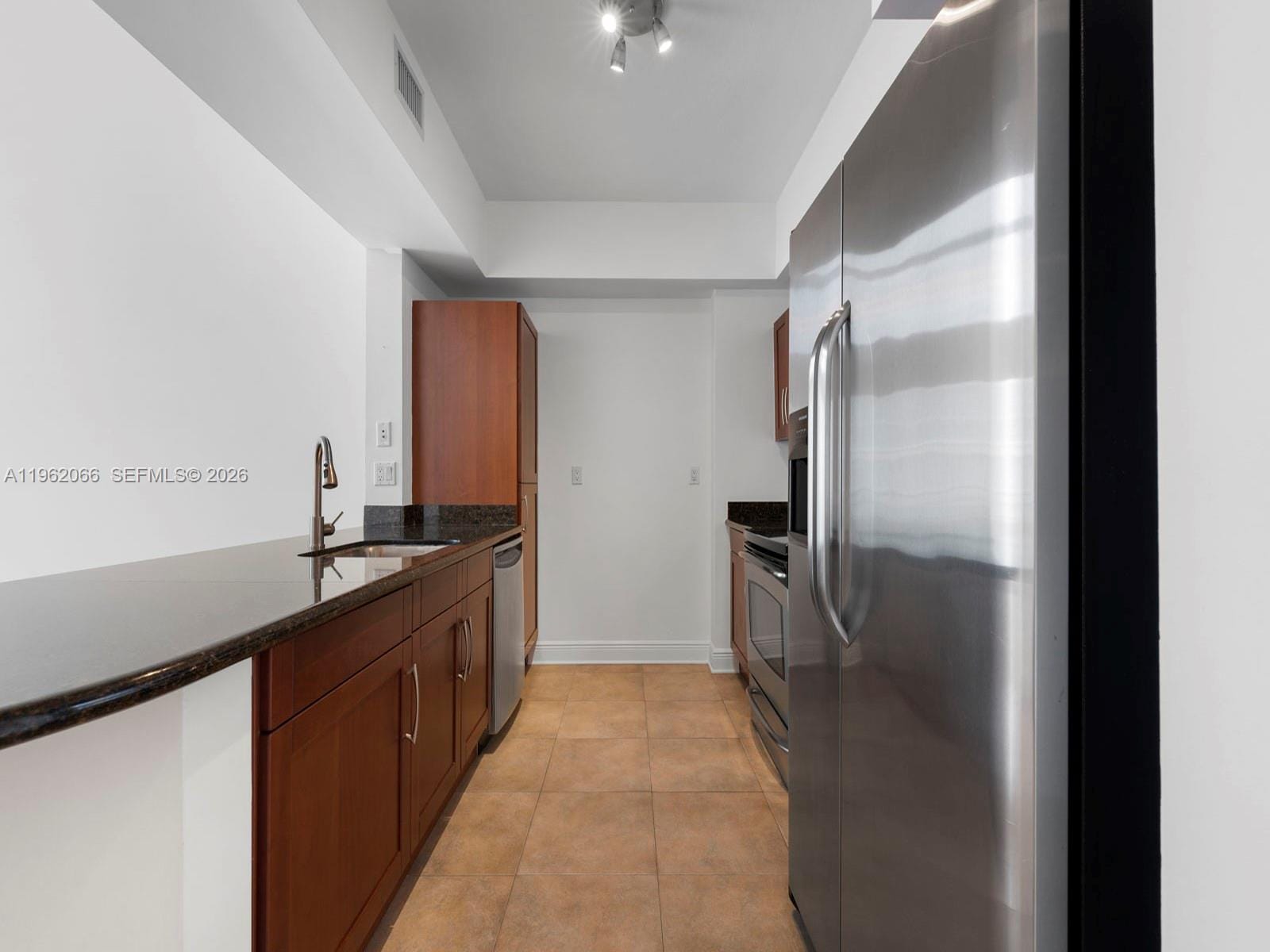 7265 SW 89th Street A520, Miami, FL 33156 photo 2