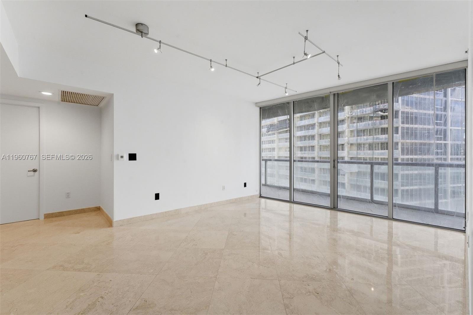 475 Brickell Avenue 3513 — photo 3