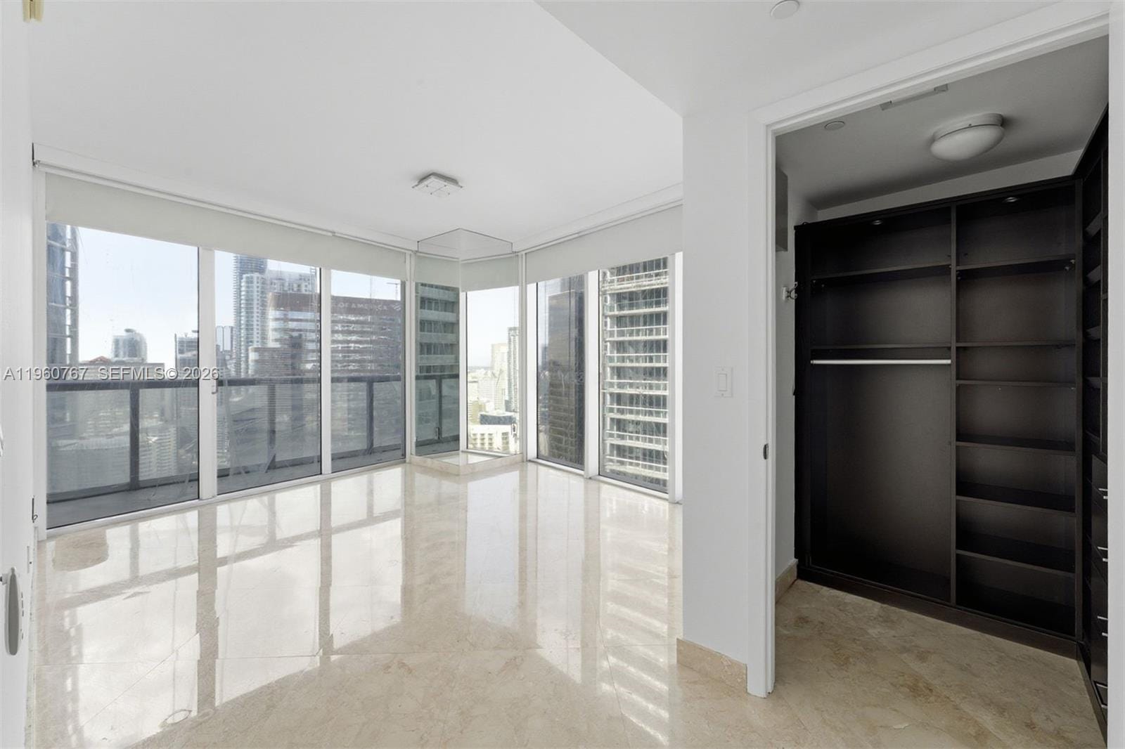 475 Brickell Avenue 3513 — photo 8