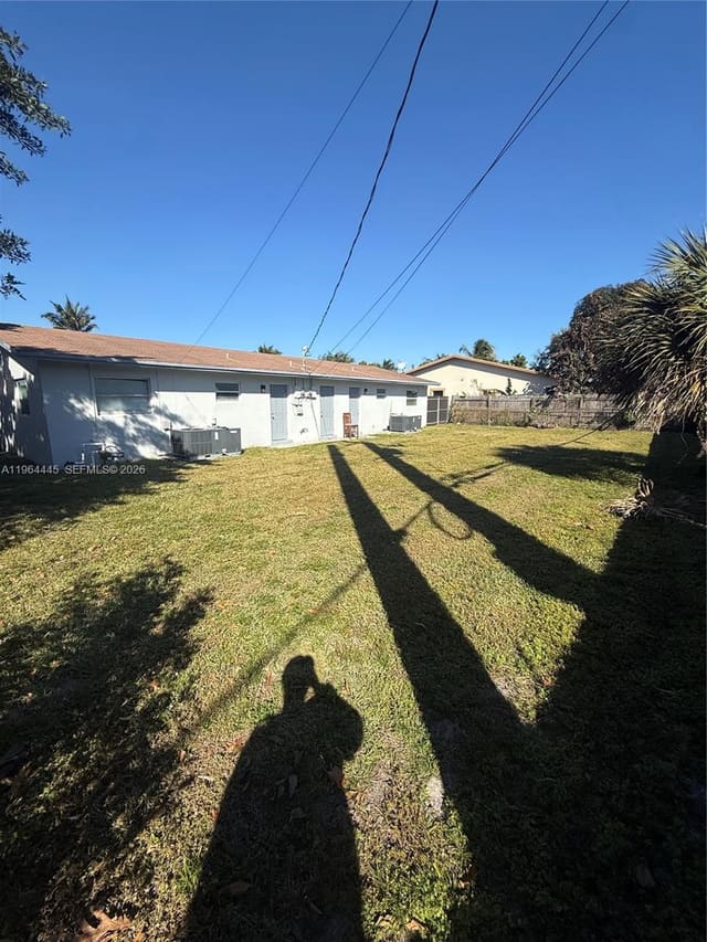 310 NE 38th Street, Deerfield Beach, FL 33064