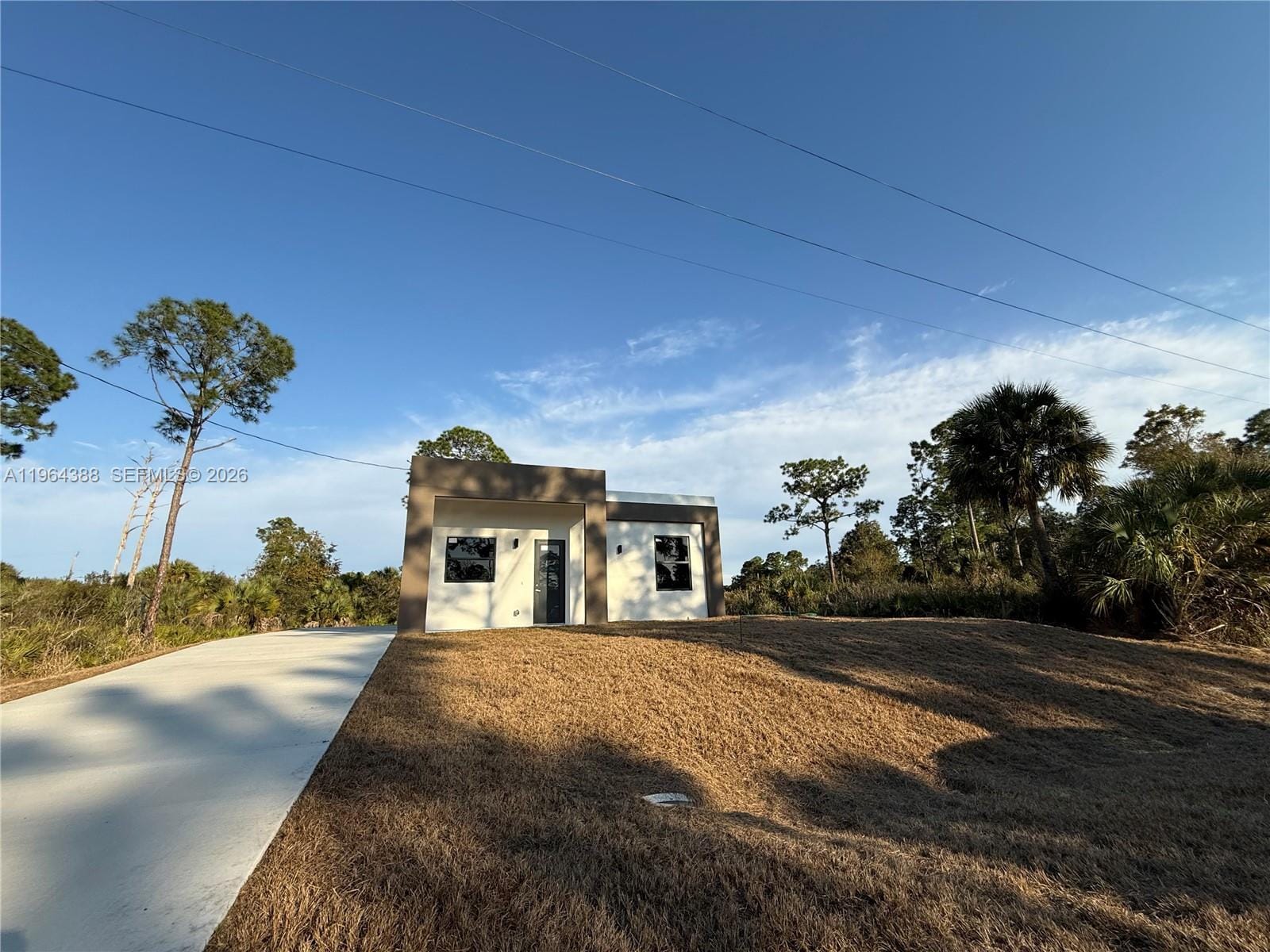 133 Nacelle Avenue — photo 1