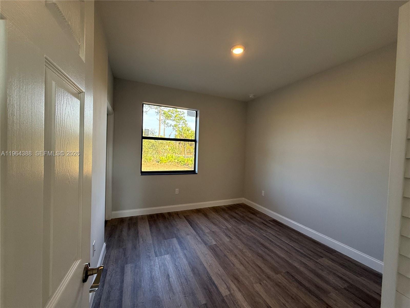 133 Nacelle Avenue — photo 8