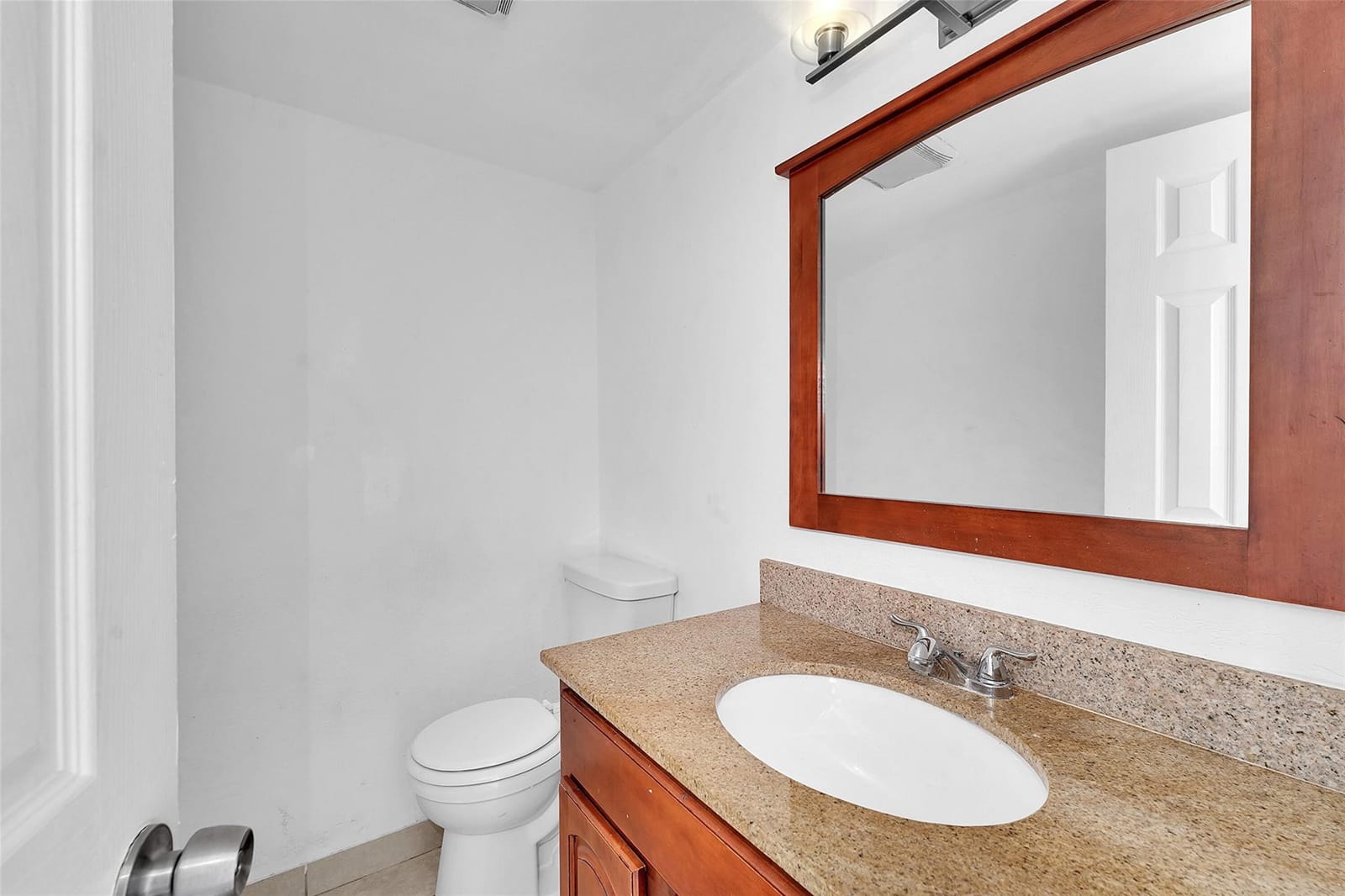 1237 Seaview 1237, North Lauderdale, FL 33068 photo 6