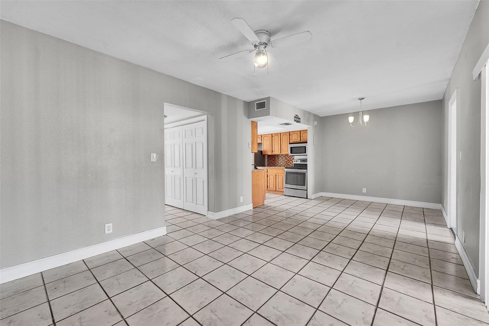 1237 Seaview 1237, North Lauderdale, FL 33068 photo 7