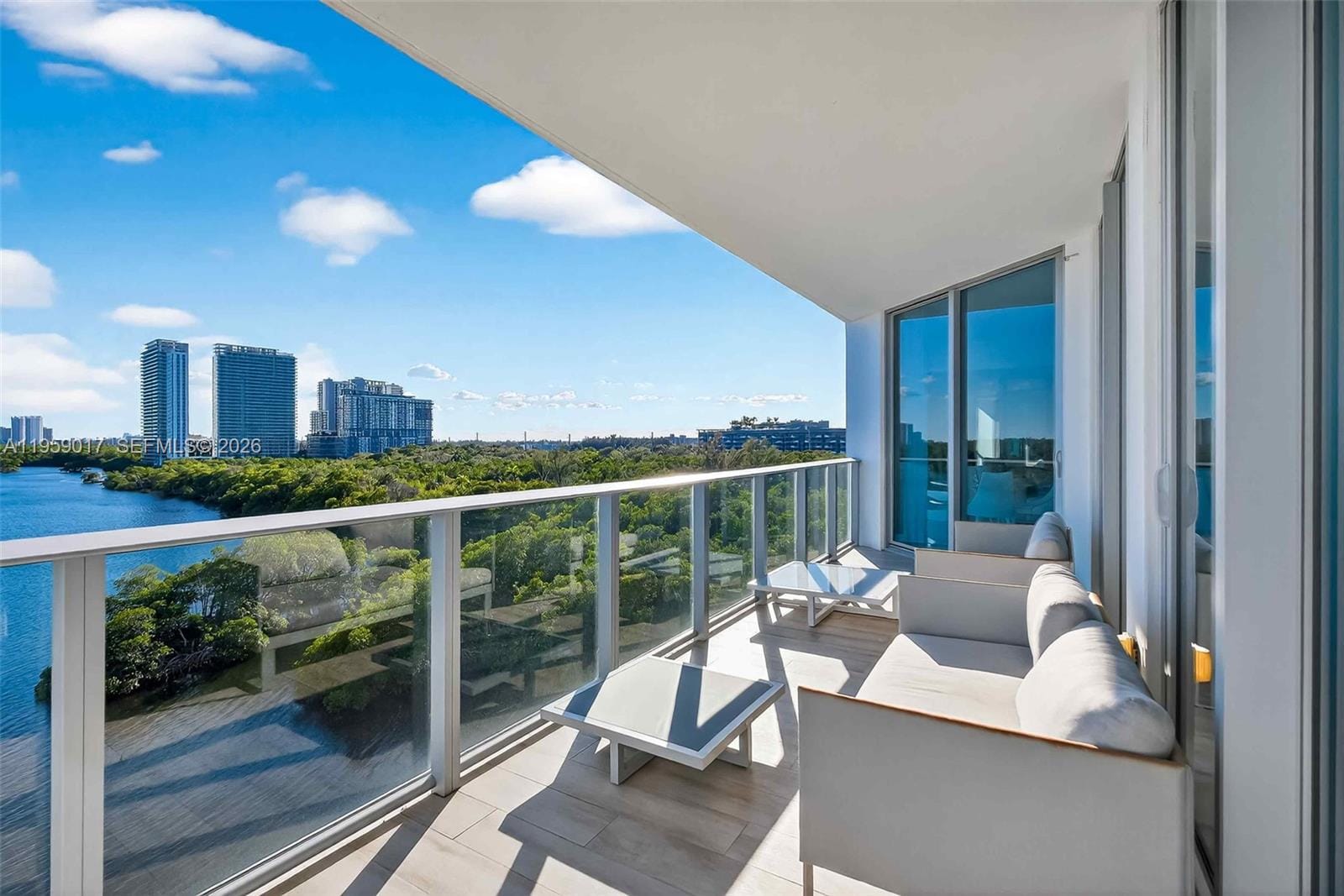 17111 Biscayne Boulevard 706, North Miami Beach, FL 33160 photo 2