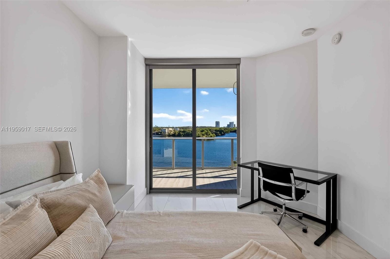 17111 Biscayne Boulevard 706, North Miami Beach, FL 33160 photo 22