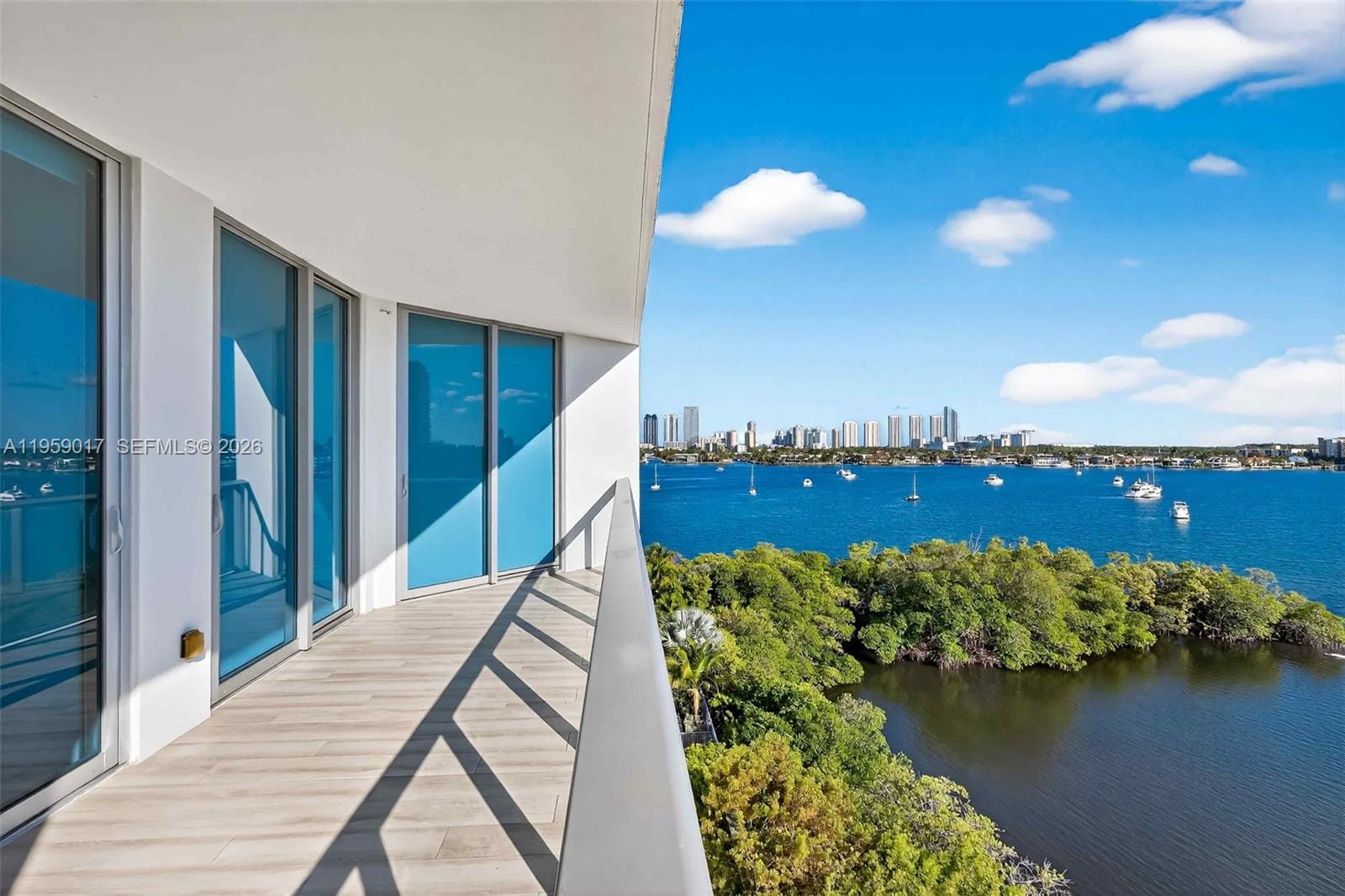 17111 Biscayne Boulevard 706, North Miami Beach, FL 33160 photo 7
