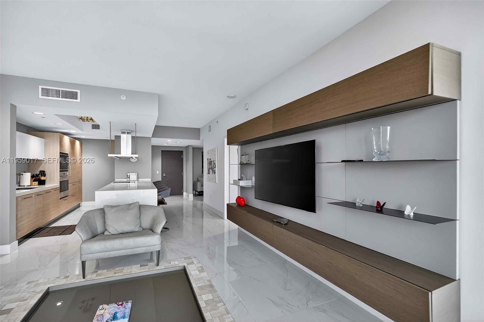 17111 Biscayne Boulevard 706, North Miami Beach, FL 33160 photo 9