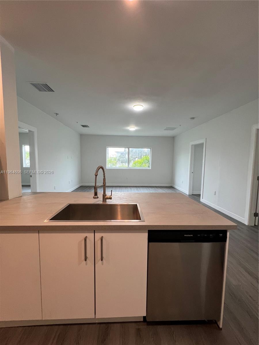 2311 NW 22nd Avenue 405, Miami, FL 33142, Miami