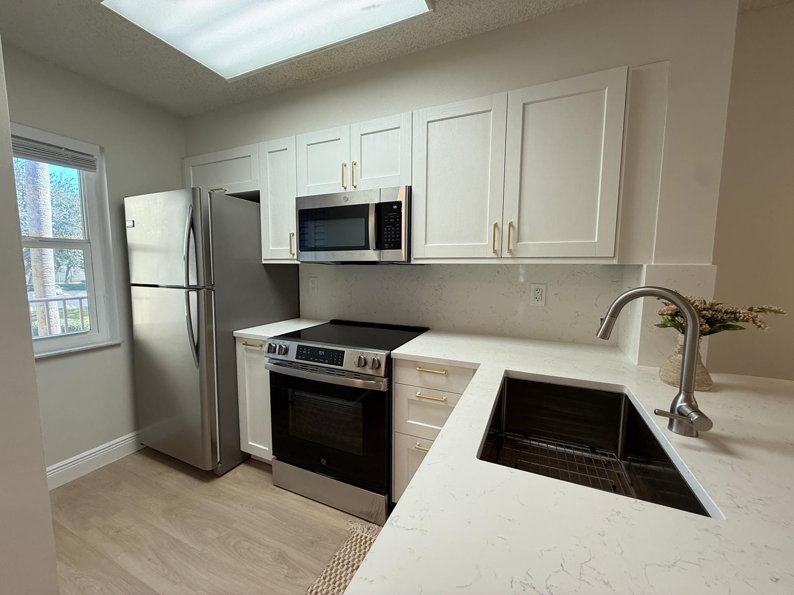 2106 S Cypress Bend Drive 210, Pompano Beach, FL 33069 photo 1