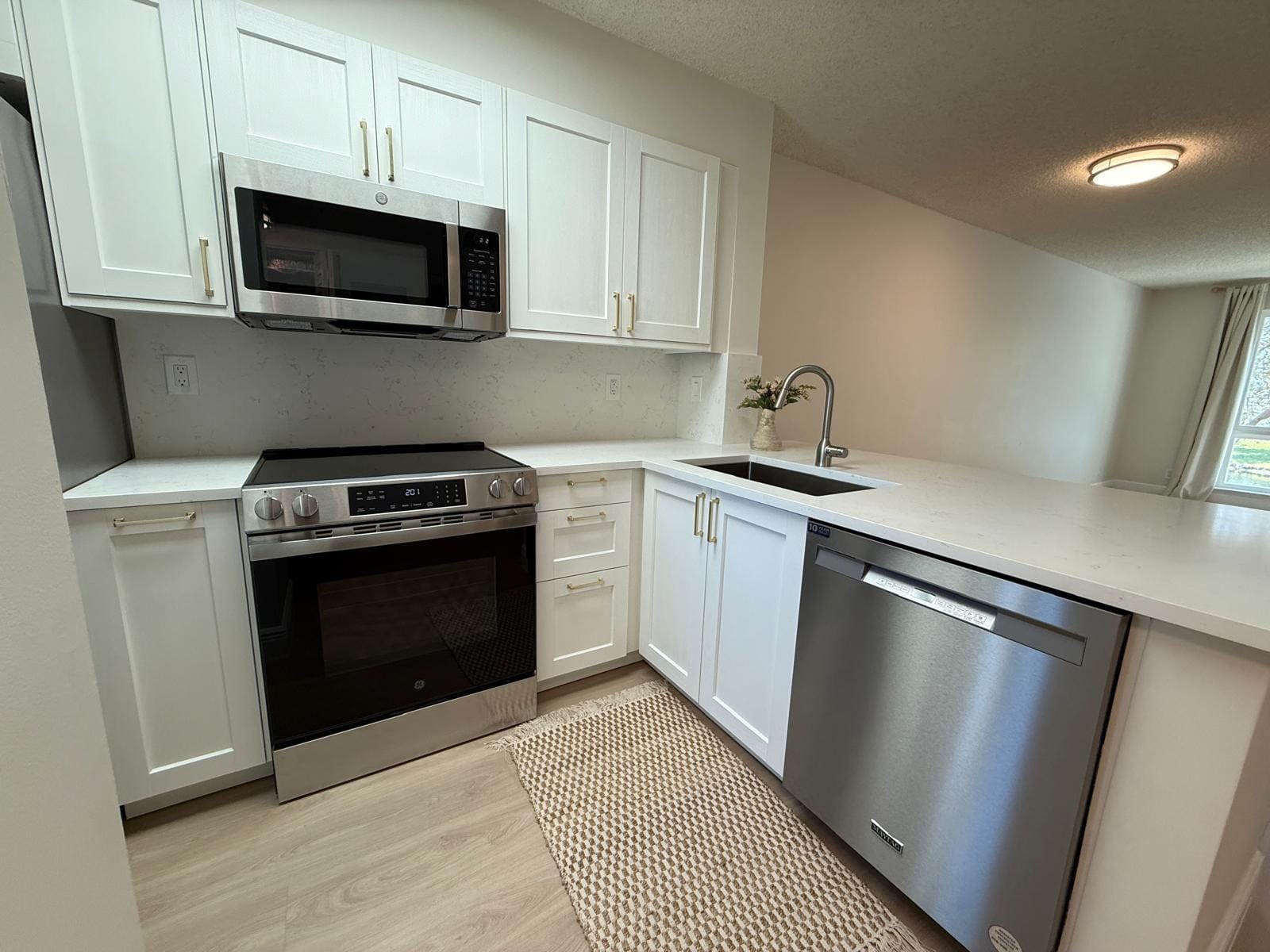 2106 S Cypress Bend Drive 210, Pompano Beach, FL 33069 photo 2