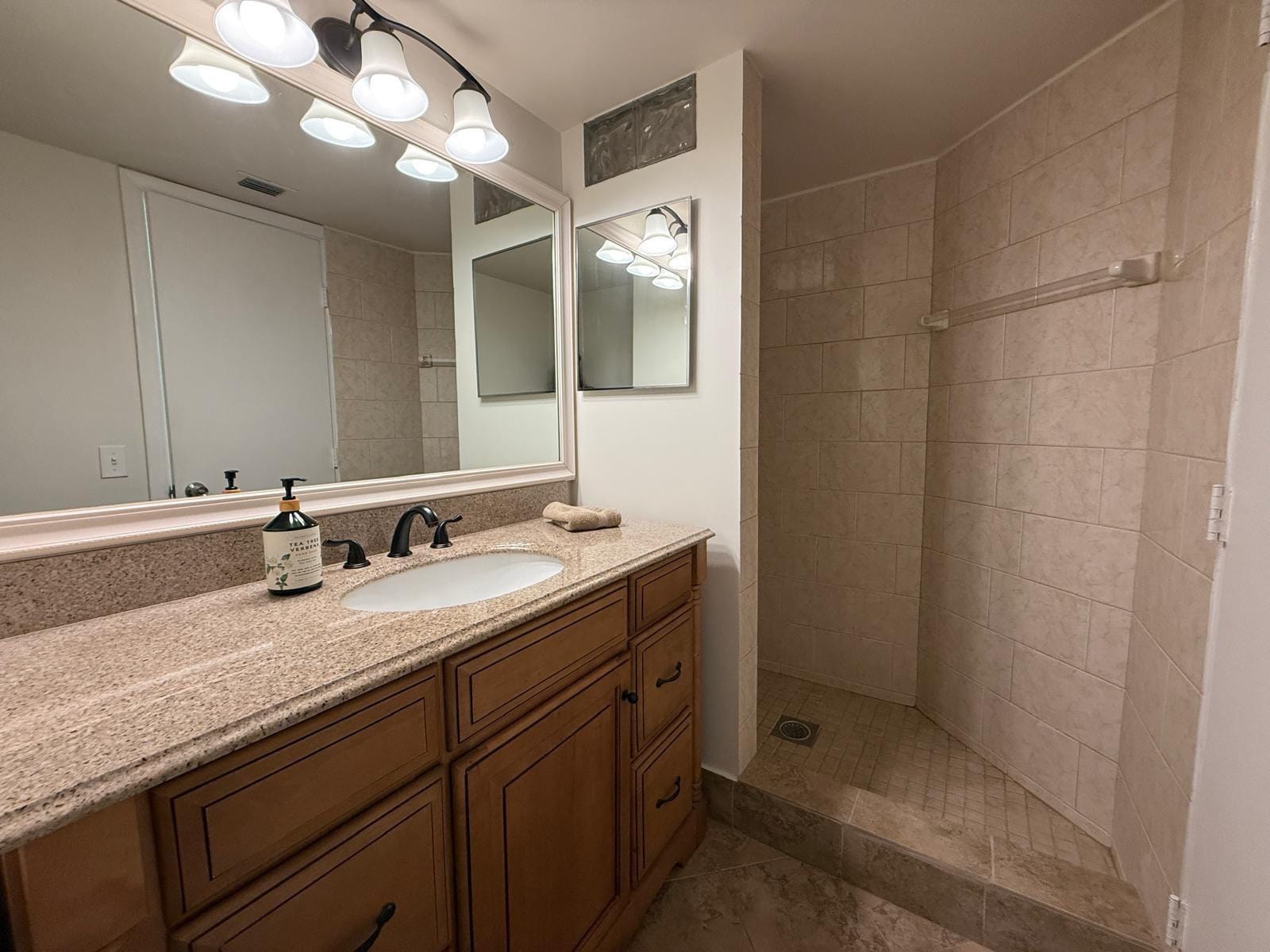 2106 S Cypress Bend Drive 210, Pompano Beach, FL 33069 photo 13