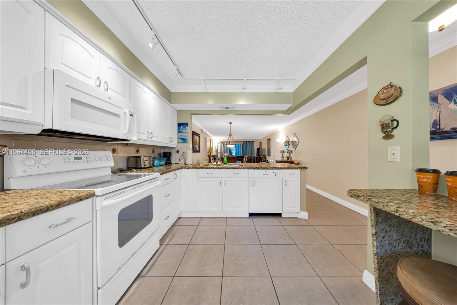 4040 Crystal Lake Drive 105 — photo 4