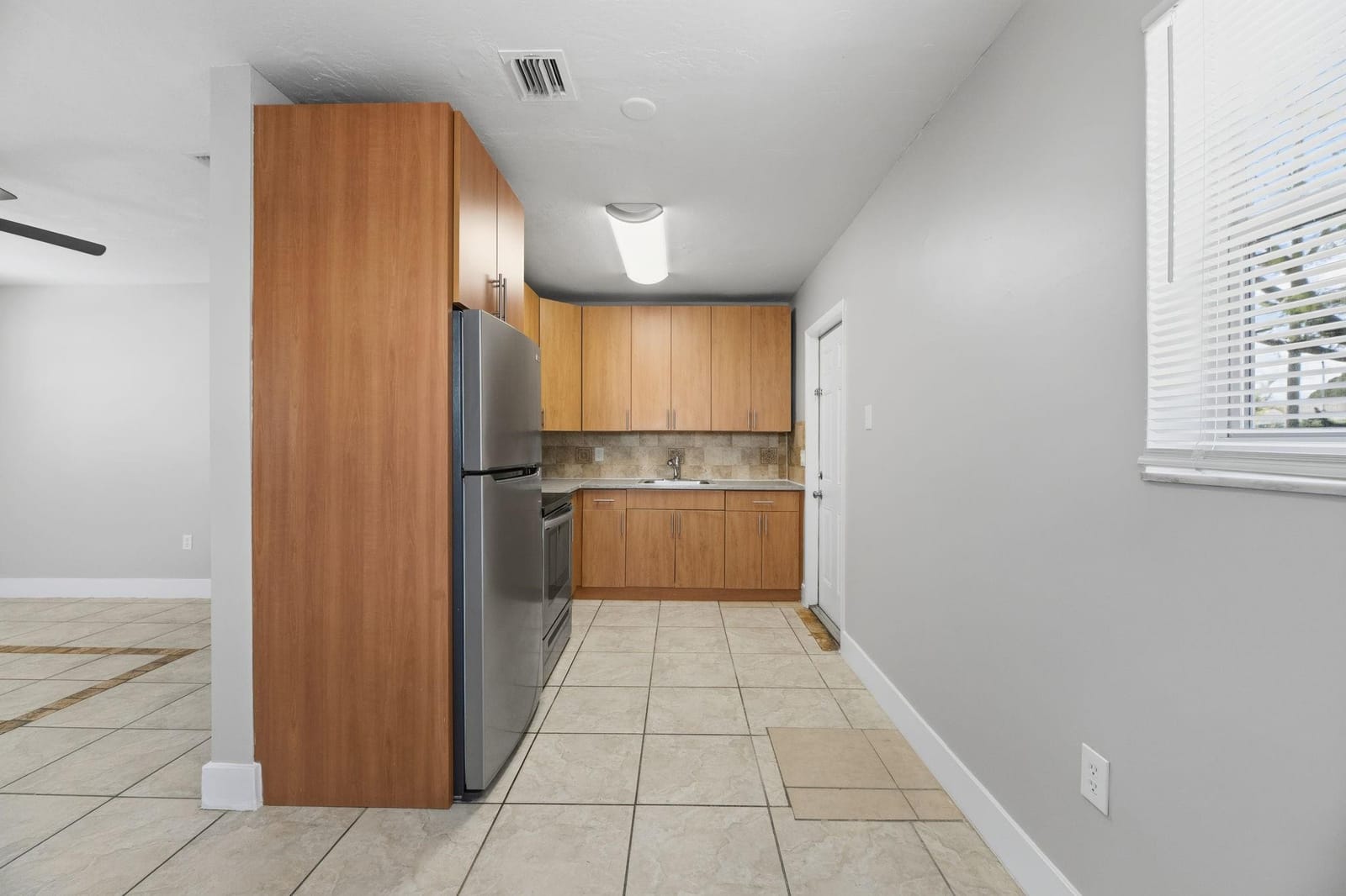 1000 N 71st Avenue, Hollywood, FL 33024 photo 13