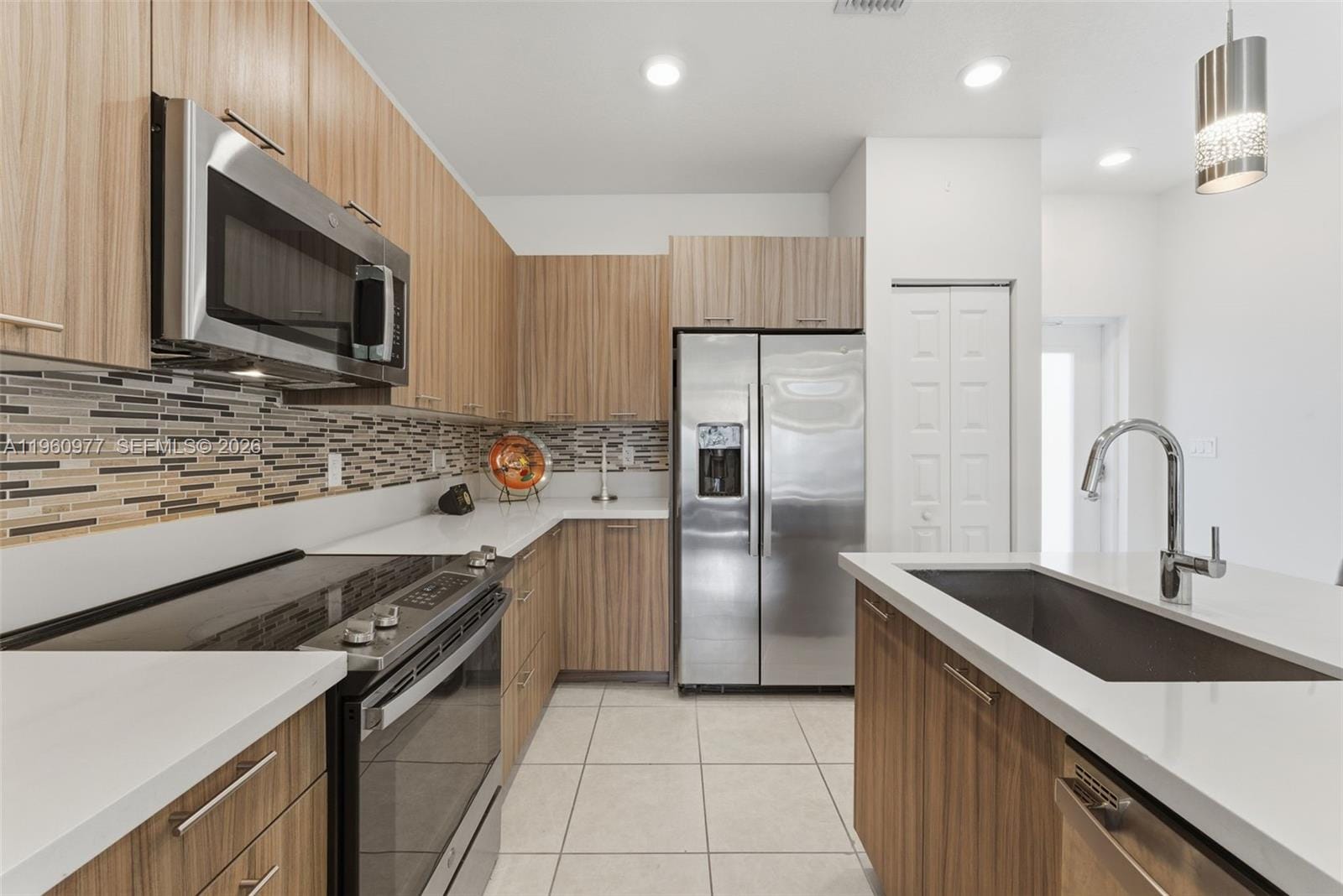 8301 NW 41st Street B-407 — photo 7