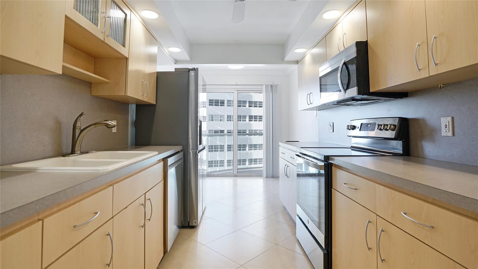 3410 Galt Ocean Drive 607n — photo 9